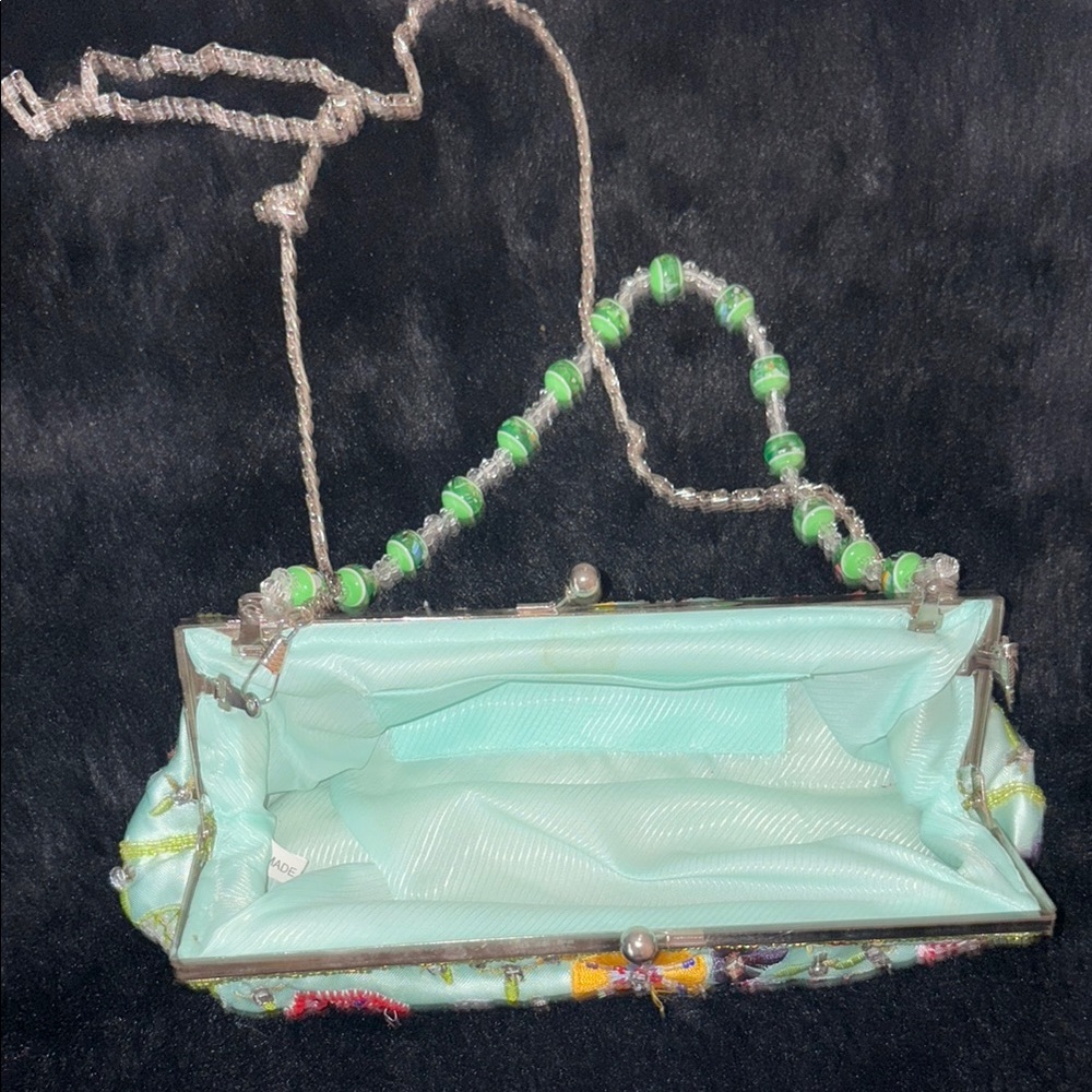 Embroidered Floral Women's Bag - Picture 3 of 6